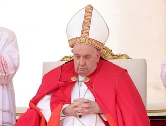 El papa reza por las víctimas del “cobarde” atentado en Rusia.