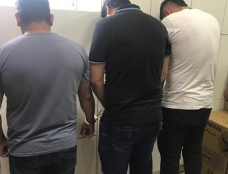 Tres detenidos en Ciudad del Este por intentar vender celulares robados en Luque. Presumen que el caso de contrabando en Foz, tenga conexión con el mismo caso.